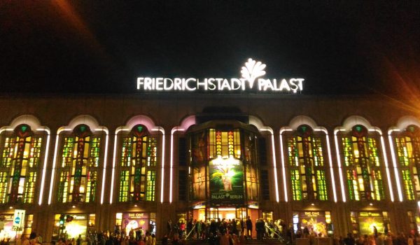 cosa-vedere-a-berlino-Friedrichstadt-Palast-berlin